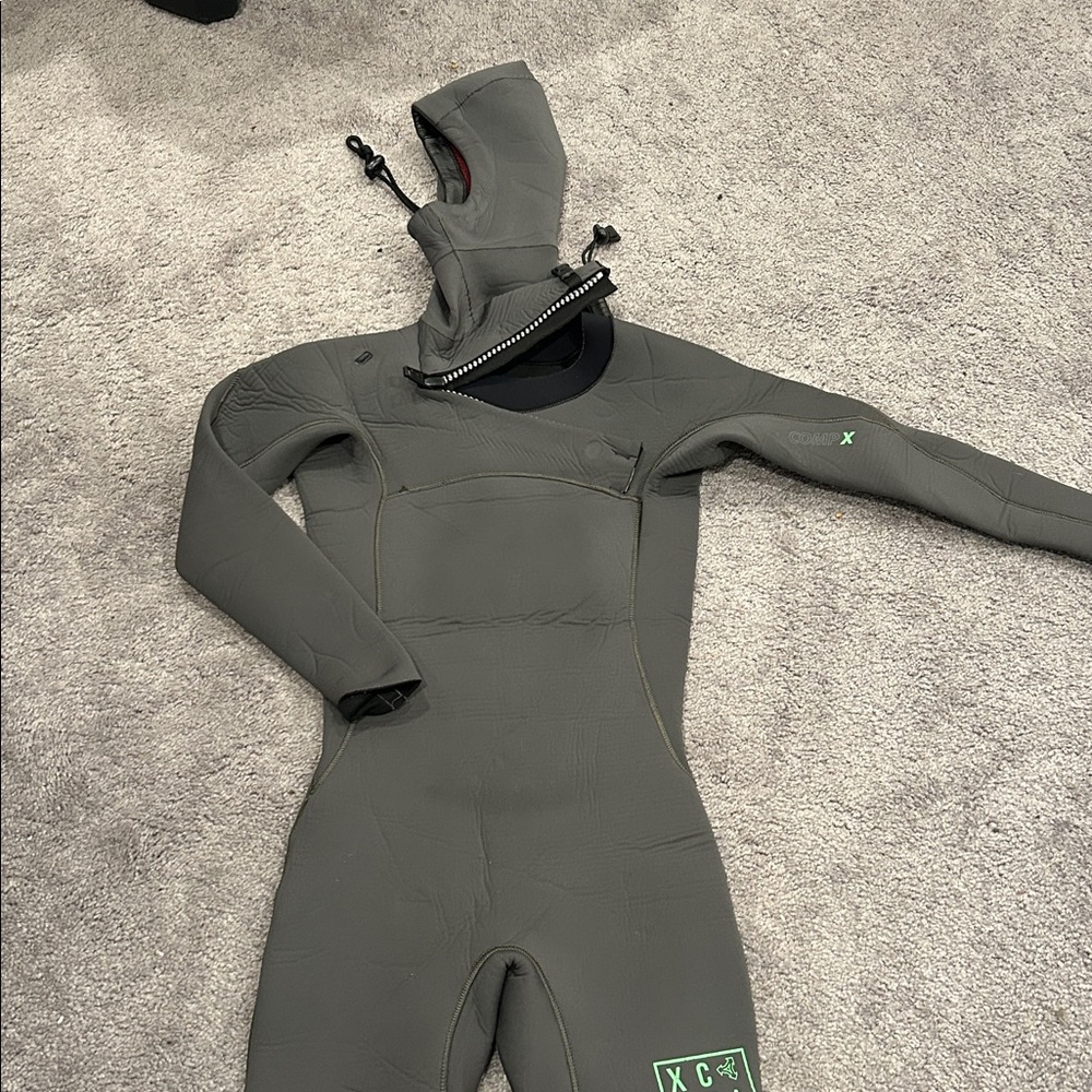 Gray Hooded Wetsuit